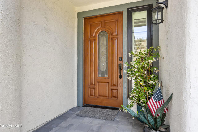 1134 Paquita Street, Camarillo CA: https://media.crmls.org/mediaz/58647696-a8db-4ef8-b6c4-4645f4a9cf73.jpg