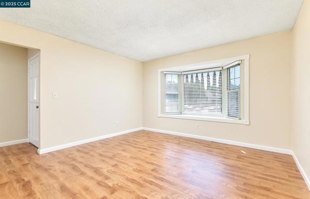 88 Newport Way, Suisun City CA: https://media.crmls.org/mediaz/5864bcdb-b97a-491e-8bd7-ec114f52f846.jpg