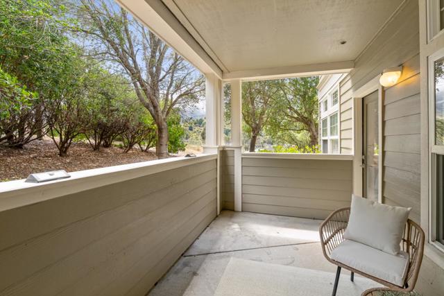 613 Swallowtail Court, Brisbane CA: https://media.crmls.org/mediaz/58653529-0344-453d-bccb-8098f6d8e55d.jpg
