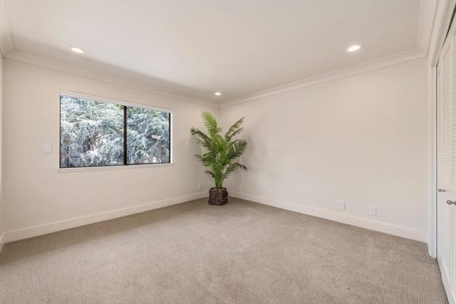 700 Sand Hill Circle, Menlo Park CA: https://media.crmls.org/mediaz/58658087-f8a3-49d2-8c2b-6988f1af55fa.jpg