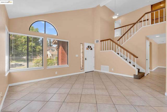 4820 RIDGEVIEW DRIVE, Antioch CA: https://media.crmls.org/mediaz/5865856e-4b93-4caf-ac09-35654ac8466e.jpg