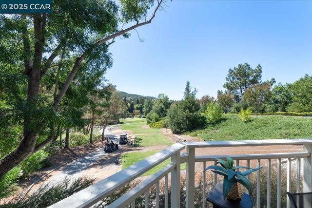 5501 Terra Granada Dr, Walnut Creek CA: https://media.crmls.org/mediaz/58667093-2292-4b6d-8407-8c6a6cb77d64.jpg
