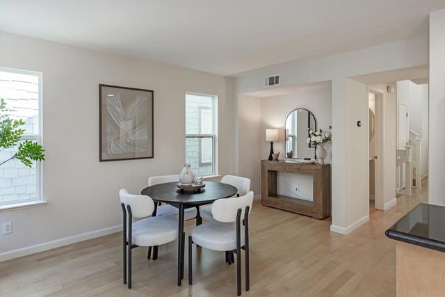 185 Hamwood Terrace, Mountain View CA: https://media.crmls.org/mediaz/5866fdd8-fc29-4778-9bc4-fd97fa260e18.jpg