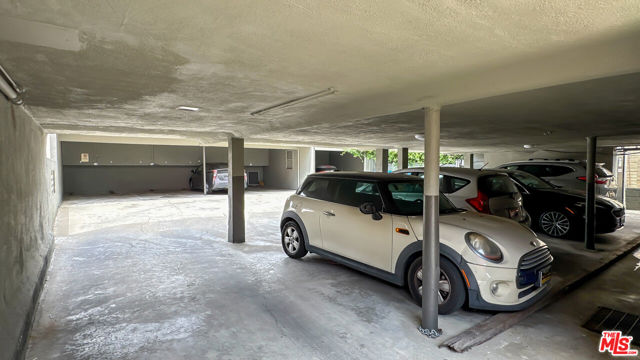 1241 N Fairfax Avenue, West Hollywood CA: https://media.crmls.org/mediaz/58692af4-5cf6-405c-8c96-7d06025f28ec.jpg