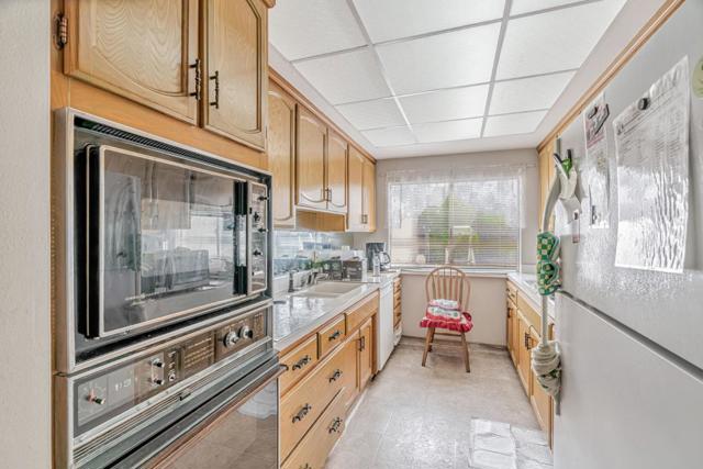 1055 Howe Circle, Salinas CA: https://media.crmls.org/mediaz/586940bb-c10a-40ed-b58a-8ebe61d2a64d.jpg