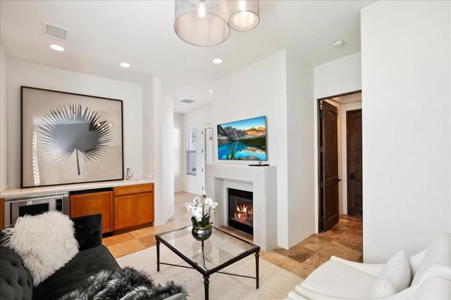 Image 24 of 47 For 79910 Mission Dr E Drive