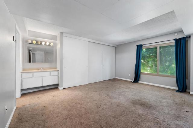 4098 Valeta Street, San Diego CA: https://media.crmls.org/mediaz/586b2a7f-bf5b-4648-8f63-2bdc0463d71f.jpg