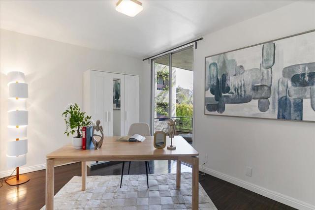 455 Grant Avenue, Palo Alto CA: https://media.crmls.org/mediaz/586b66e7-8b1a-4c93-afb9-c1e86a15c135.jpg
