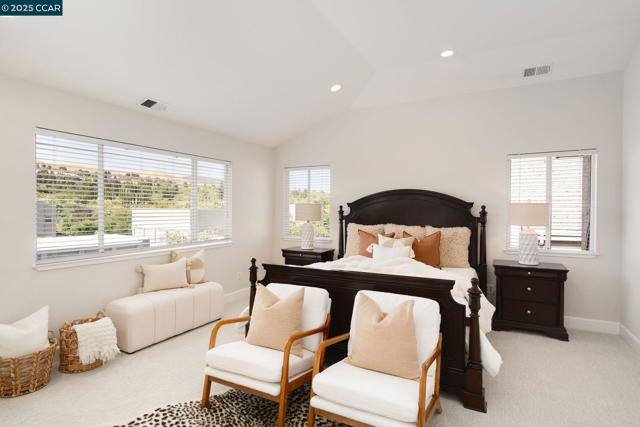 508 Zenith Ridge Dr, Danville CA: https://media.crmls.org/mediaz/586b7f70-e5a7-47f5-a67c-4e8657634110.jpg