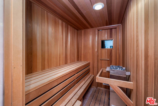 26743 Via Linda Street, Malibu CA: https://media.crmls.org/mediaz/586bb789-2e0e-4ed6-82c6-929d1537e288.jpg
