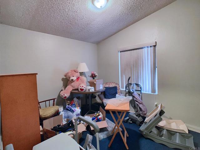 Home for Sale in Lakeside