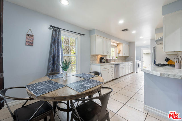 12423 Martha Street, Valley Village CA: https://media.crmls.org/mediaz/586bc863-8df5-4281-ac46-240b2dc28356.jpg