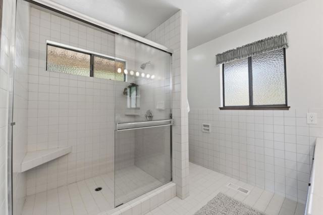 Image 35 of 42 For 1050 Seminole