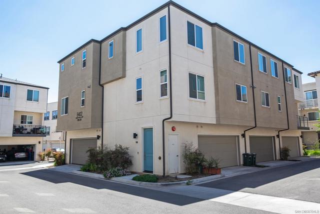 5402 Sand Arch Ln 199, San Diego CA: https://media.crmls.org/mediaz/586e1958-bb85-4fac-8efa-1dd41ab71ae5.jpg