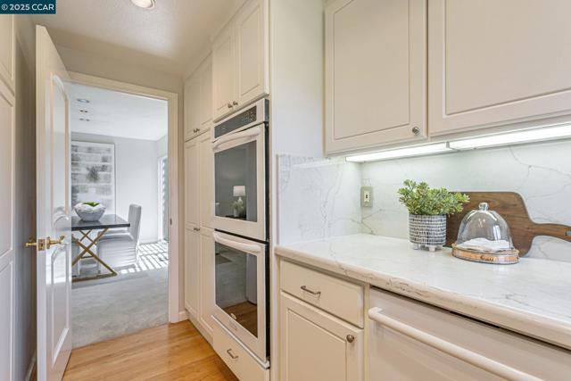 1934 Saint George Rd, Danville CA: https://media.crmls.org/mediaz/586f74cd-f576-4b28-830f-5ff5e7bea73b.jpg