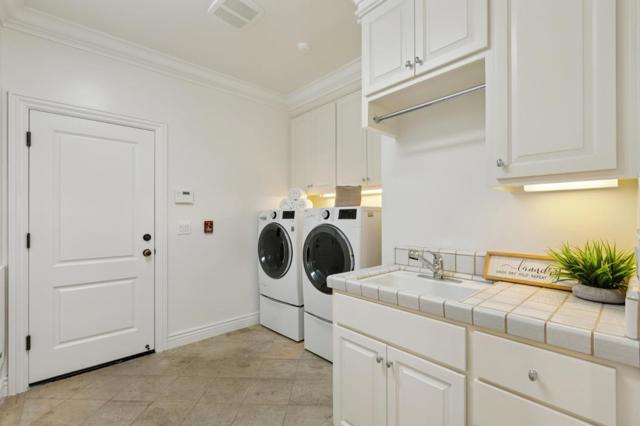 13999 Alta Vista Avenue, Saratoga CA: https://media.crmls.org/mediaz/586fe8b5-0073-46b4-a137-1e345604868a.jpg