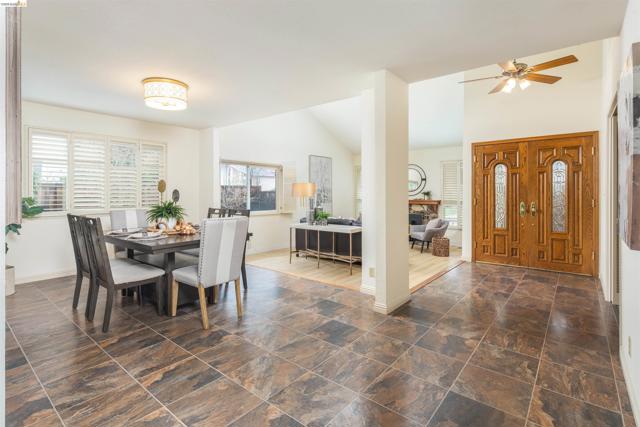 Image 8 of 59 For 3237 Vera Cruz Dr