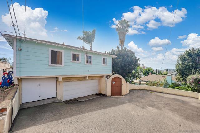 4375 77 Arizona St, San Diego CA: https://media.crmls.org/mediaz/58709f7f-15a8-466d-9d9e-85a362f0b96a.jpg