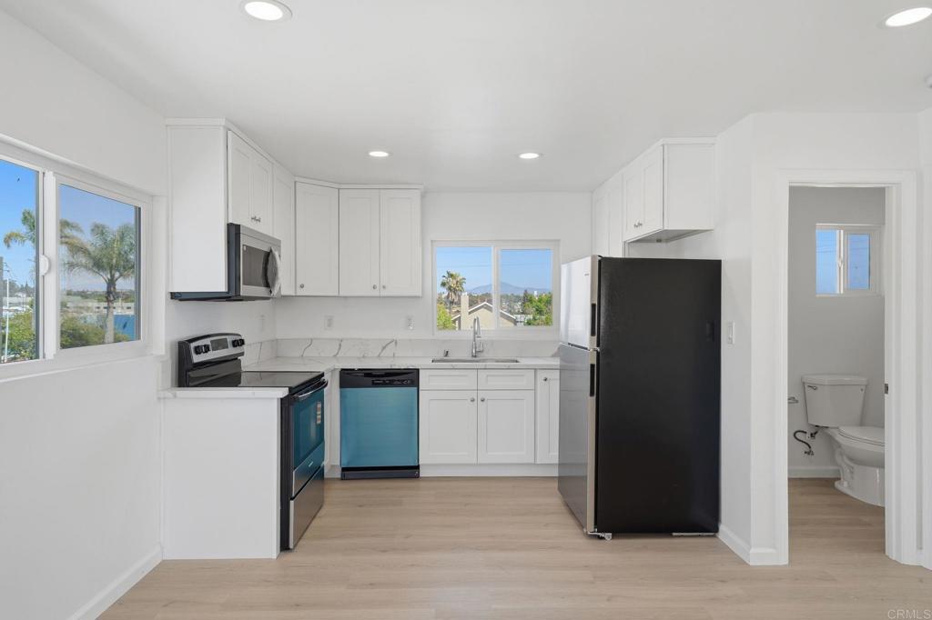 3153 G Street - photo 5