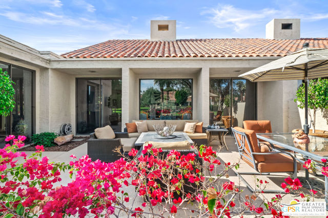 138 Desert West, Rancho Mirage CA: https://media.crmls.org/mediaz/5871a661-6f05-48ea-bb5a-4fb37b67288d.jpg