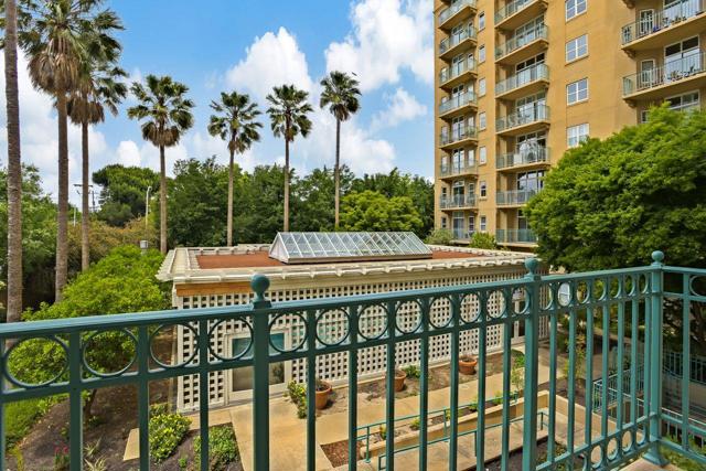 1 Baldwin Avenue, San Mateo CA: https://media.crmls.org/mediaz/5872afa8-9195-4f7c-af38-f72e48813427.jpg