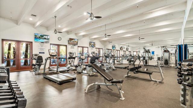 48649 Classic Drive, La Quinta CA: https://media.crmls.org/mediaz/58748927-9829-4663-b828-bec2766b7573.jpg