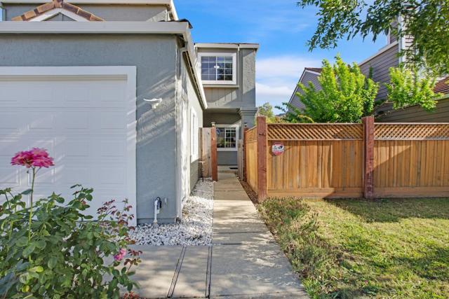 1261 Quail Creek Circle, San Jose CA: https://media.crmls.org/mediaz/5874c4ff-e4df-40d9-add8-b058e738b7c1.jpg