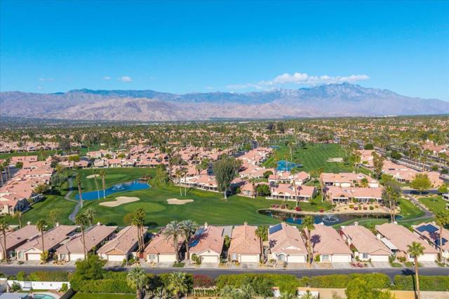 42197 Turqueries Avenue, Palm Desert CA: https://media.crmls.org/mediaz/58751610-377d-4389-9c6b-44096579cd13.jpg