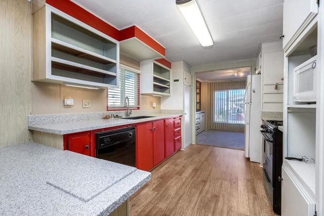 Detail Gallery Image 11 of 39 For 2280 E Valley Pkwy #79,  Escondido,  CA 92027 - 2 Beds | 2 Baths