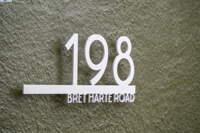 198 BRET HARTE ROAD, Berkeley CA: https://media.crmls.org/mediaz/58773ce0-6e7d-471e-80cf-a7877363c81f.jpg