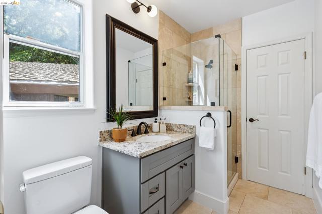 Image 31 of 57 For 23 Valant Place