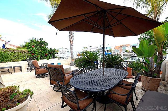 95 Port of Spain, Coronado CA: https://media.crmls.org/mediaz/5877cee1-1b07-483a-8afd-9731749847f4.jpg