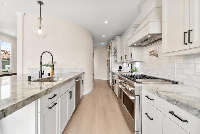 812 N Cleveland Street, Oceanside CA: https://media.crmls.org/mediaz/58781ec8-e873-49ff-a482-4d9ae1909a6b.jpg