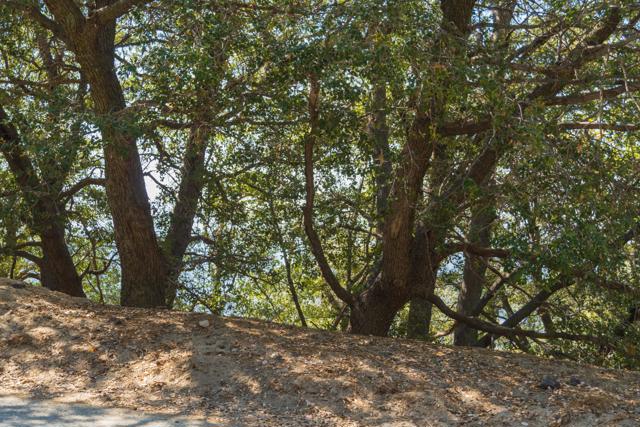 0 Chillon Drive, Crestline CA: https://media.crmls.org/mediaz/5878d286-9d8d-408f-a4d8-26cd71d77c4e.jpg