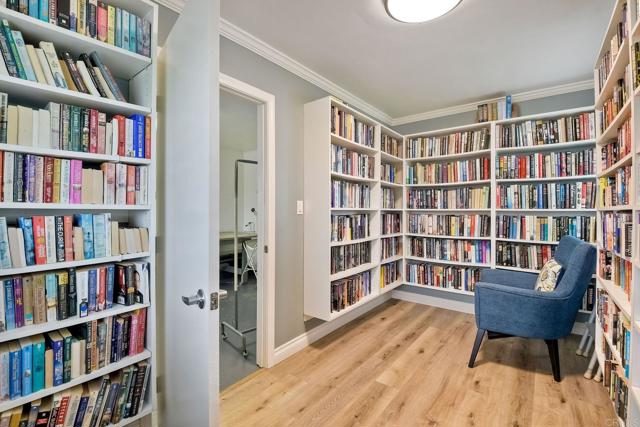 6496 Friendly Place, Carlsbad CA: https://media.crmls.org/mediaz/58795676-8534-488c-9b37-d7635ad65dce.jpg