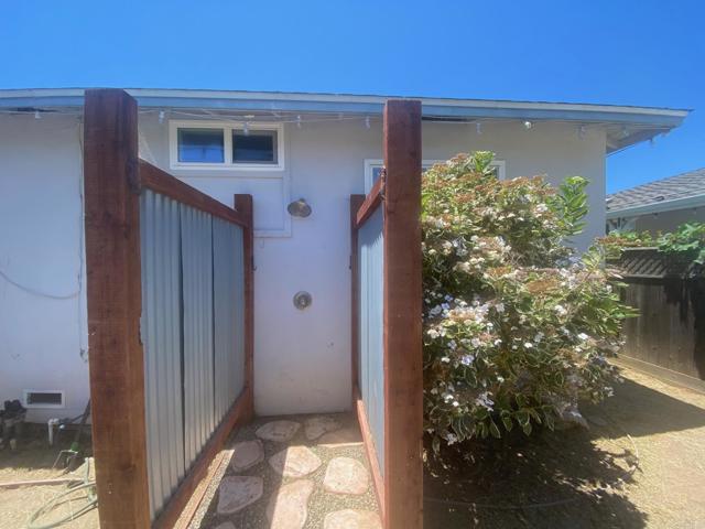 1464 Machado Street, Oceanside CA: https://media.crmls.org/mediaz/587999b7-3115-4474-9e91-3754400d6774.jpg