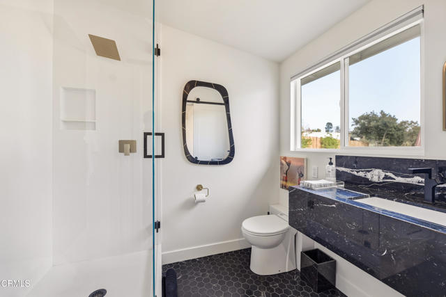 34 Vientos Road, Camarillo CA: https://media.crmls.org/mediaz/587a0120-874e-4e0f-99f0-83e237bc2721.jpg