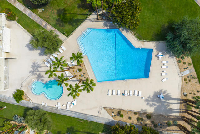 337 Westlake Terrace, Palm Springs CA: https://media.crmls.org/mediaz/587c7984-06f0-409a-948c-b0d52bea6f4a.jpg