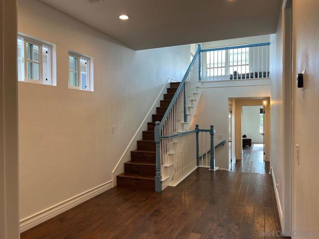 517 N Cedros, Solana Beach CA: https://media.crmls.org/mediaz/587cd4ee-c8e6-47eb-82aa-c3ed908934d7.jpg