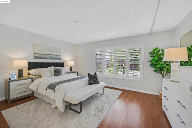 32212 Deborah Dr, Union City CA: https://media.crmls.org/mediaz/587cddf8-bfa0-4e22-b115-7cfd568fab0e.jpg