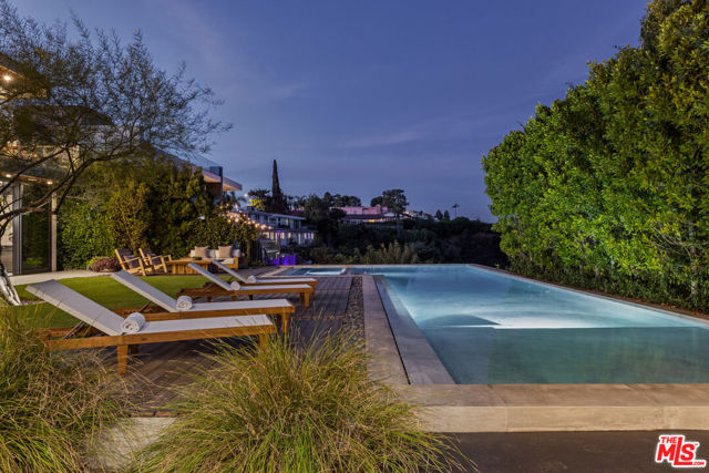 1632 Stradella Road, Los Angeles CA: https://media.crmls.org/mediaz/587d2ee3-2f15-47f5-af65-46e3fe27fe4d.jpg