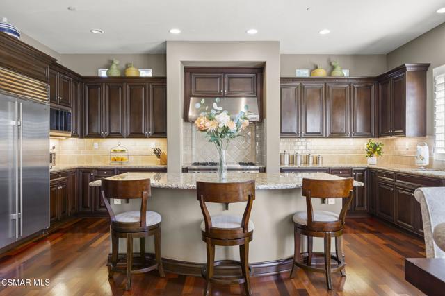 4988 Read Road, Moorpark CA: https://media.crmls.org/mediaz/587d4a61-601e-4cb7-aa71-e1bd66a51d5c.jpg