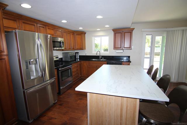 16328 Bassett Court, Ramona CA: https://media.crmls.org/mediaz/587ddec3-844f-4ae8-aa13-4f1d09688cfd.jpg