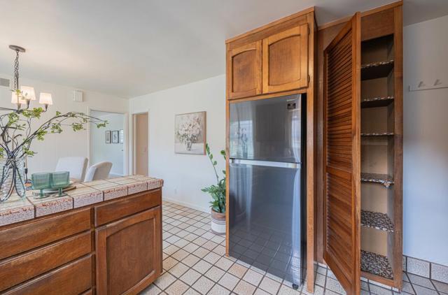 118 Seeno Street, Monterey CA: https://media.crmls.org/mediaz/587de5b4-7ba6-410b-a504-c521f5656484.jpg