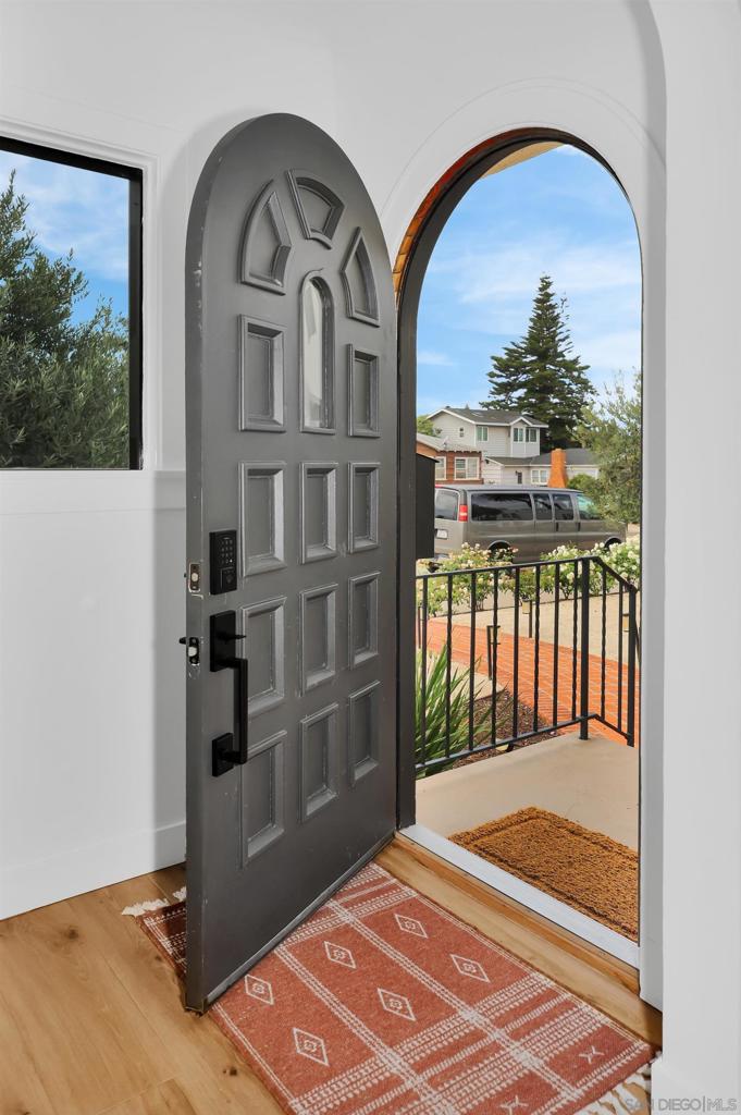 MLS #250043576SD image #29