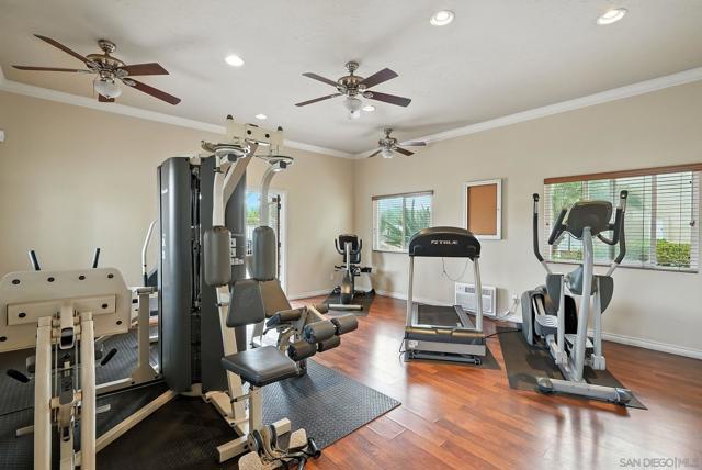 792 Avocado Ave, El Cajon CA: https://media.crmls.org/mediaz/587e3e42-f0b9-416f-a5fd-32cab983f6ed.jpg