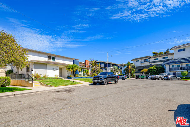1109 Barbara Street, Redondo Beach, California 90277, ,Residential Income,Sold,Barbara,25620449 1109 Barbara Street, Redondo Beach, California 90277, ,Residential Income,Sold,Barbara,25620449