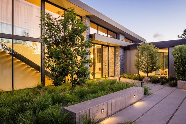 20 Pine Court, Hillsborough CA: https://media.crmls.org/mediaz/587ec0e0-85e9-4ea6-9a62-1bb849aa8023.jpg