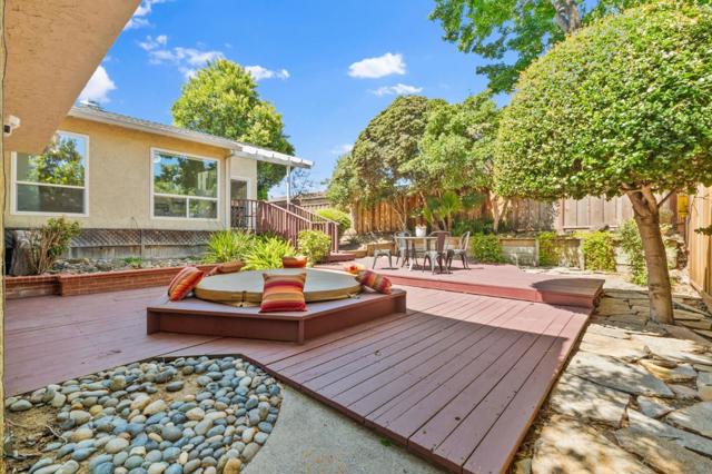 1215 Van Dyck Drive, Sunnyvale CA: https://media.crmls.org/mediaz/587f3bcc-28cd-4fab-bf86-1c843783b8d6.jpg