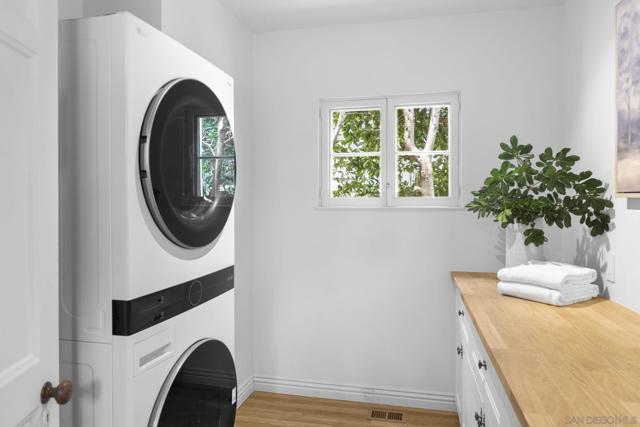 Image 24 of 26 For 4430 Arista St